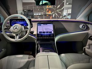 Mercedes EQE350+ bild 15