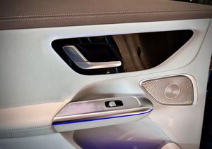 Mercedes EQE350+ bild 14