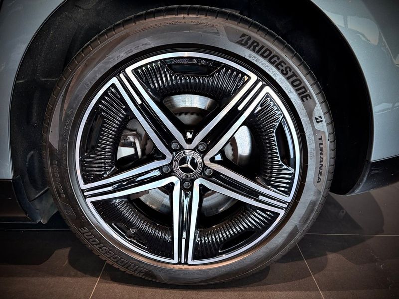 Mercedes EQE350+ bild 13