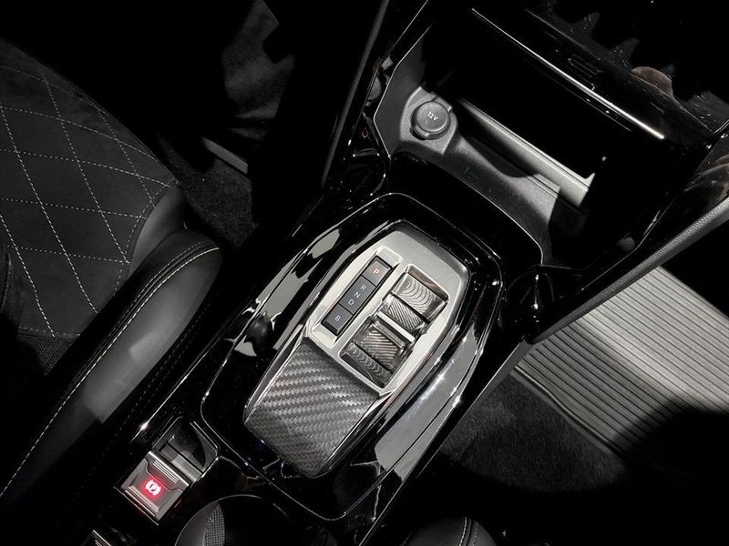 Peugeot e-2008 bild 12
