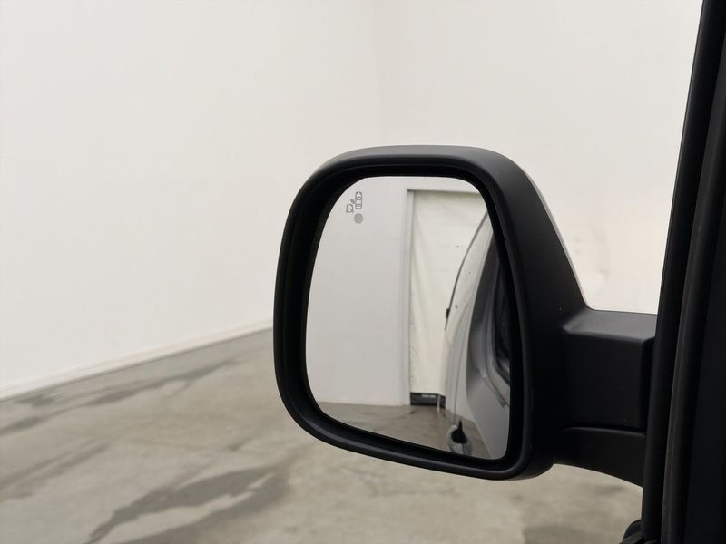 Peugeot e-Expert bild 10
