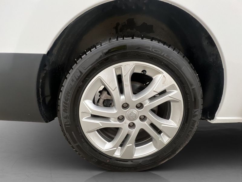 Opel Vivaro bild 32