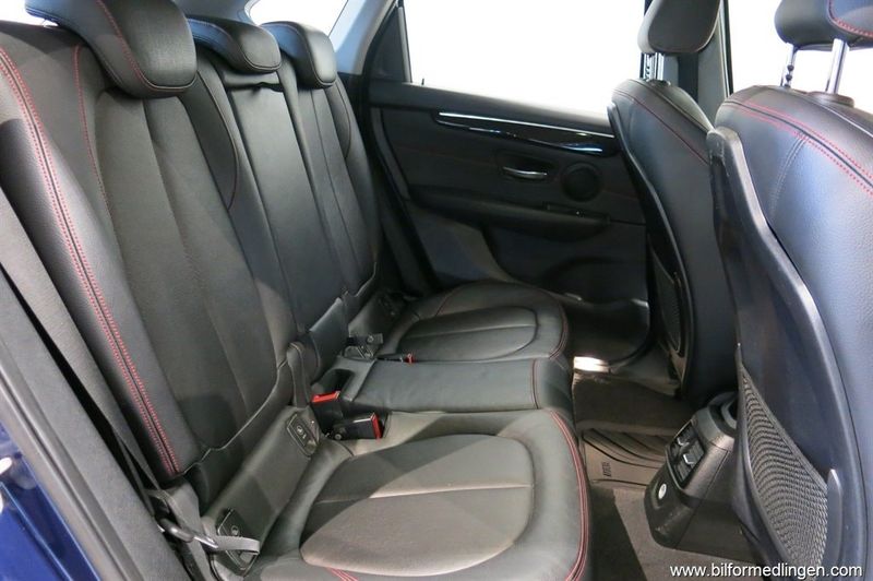 BMW 218 bild 11