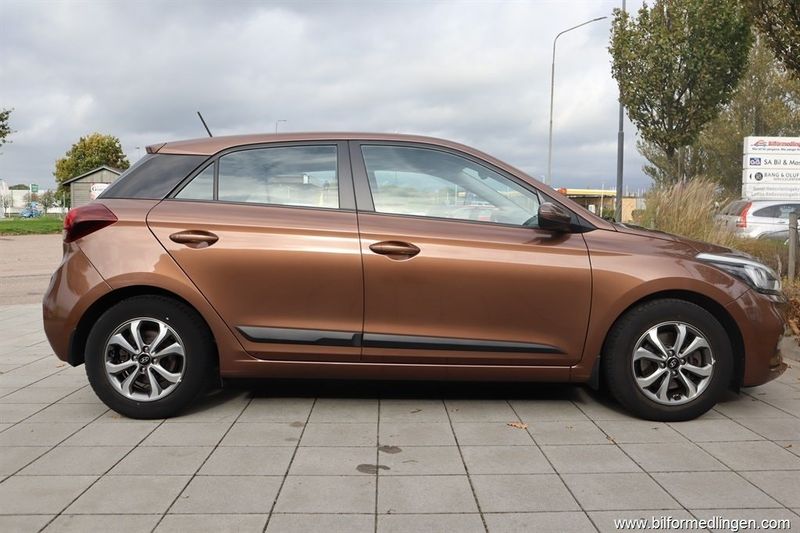 Hyundai i20 bild 5