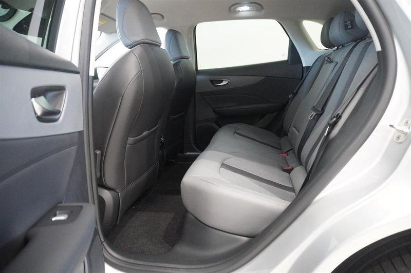 MG S5 EV bild 4