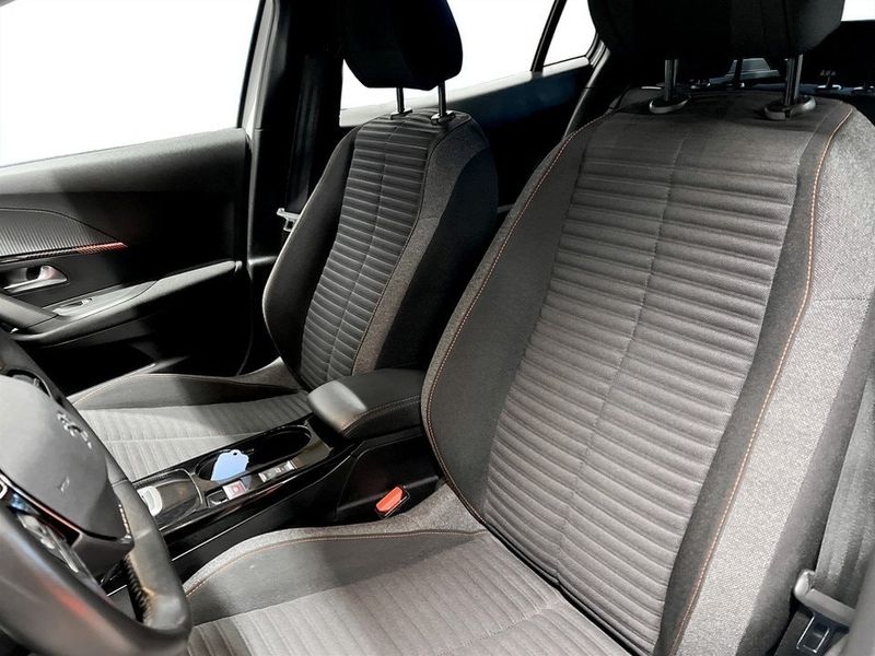 Peugeot e-2008 bild 5