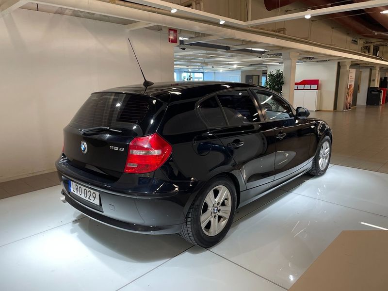 BMW 116 bild 10