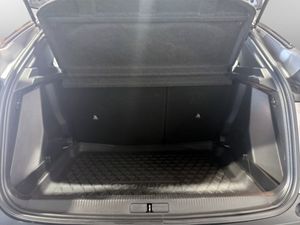 Peugeot e-2008 bild 15