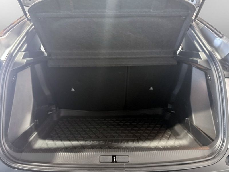Peugeot e-2008 bild 15