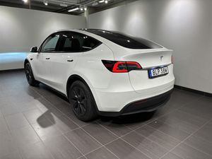 Tesla Model Y bild 2