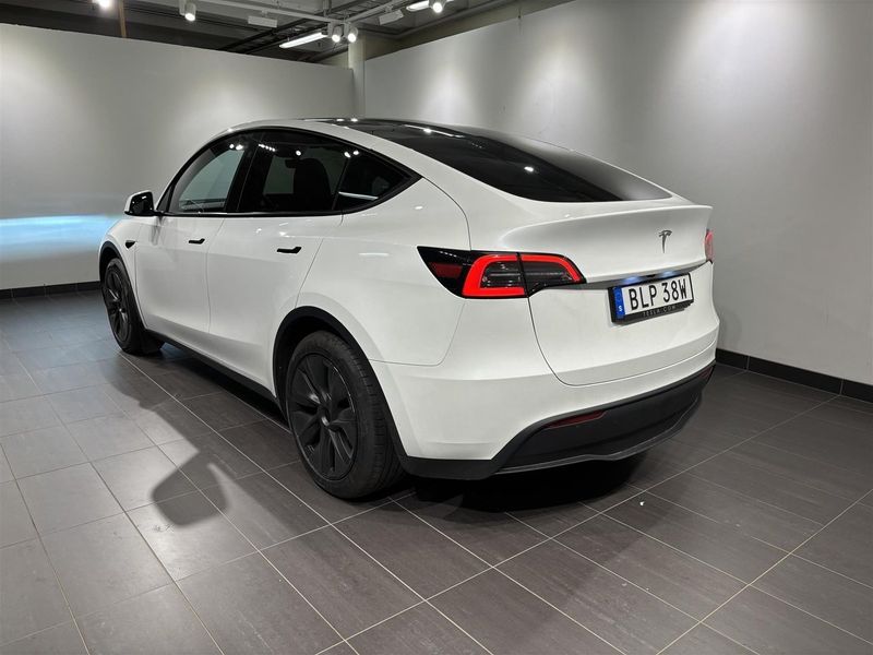 Tesla Model Y bild 2