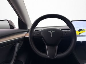 Tesla Model 3 bild 14