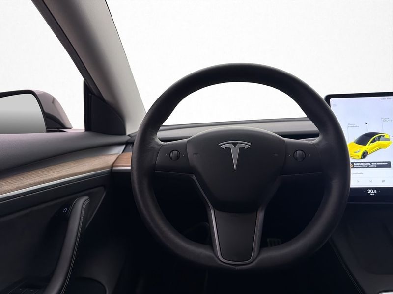 Tesla Model 3 bild 14