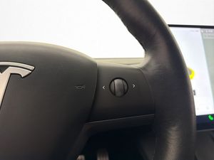 Tesla Model 3 bild 16