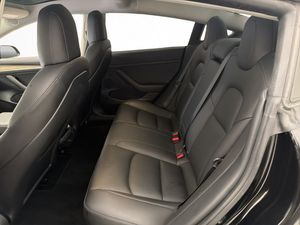 Tesla Model 3 bild 28