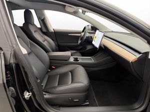Tesla Model 3 bild 26