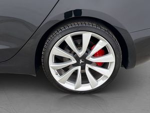 Tesla Model 3 bild 32