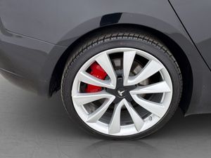 Tesla Model 3 bild 33