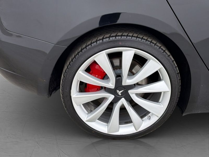 Tesla Model 3 bild 33