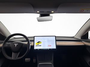 Tesla Model 3 bild 13