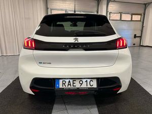 Peugeot e-208 bild 7