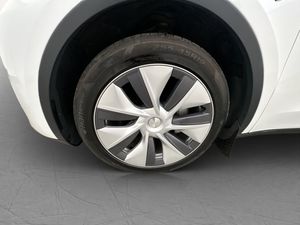 Tesla Model Y bild 31