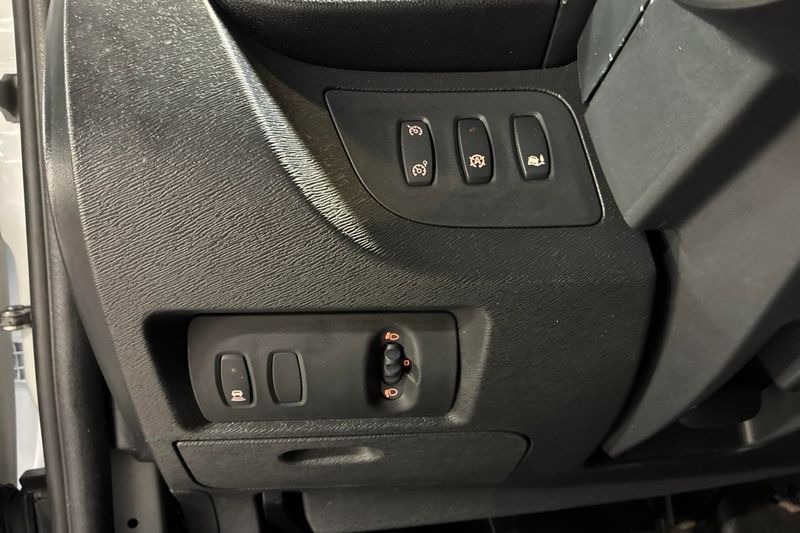 Nissan NV250 bild 21