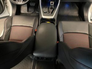 Toyota RAV4 bild 30