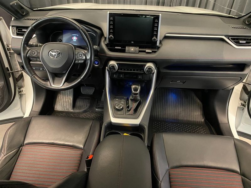 Toyota RAV4 bild 6