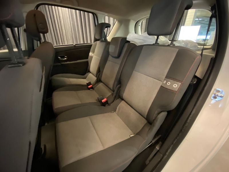 Renault Scenic bild 8