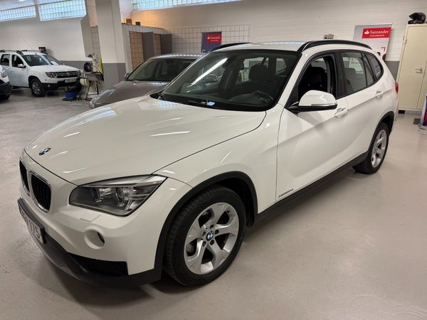 BMW X1 xDrive20d Steptronic 1 Ägare Drag M-värmare - 2014