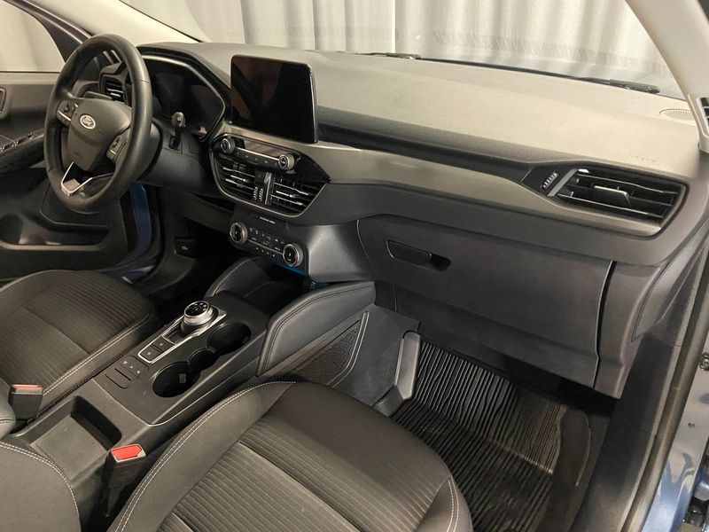 Ford Kuga bild 14