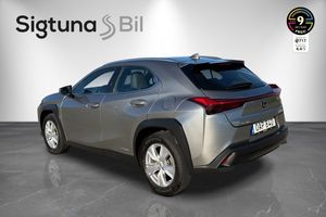 Lexus UX bild 3