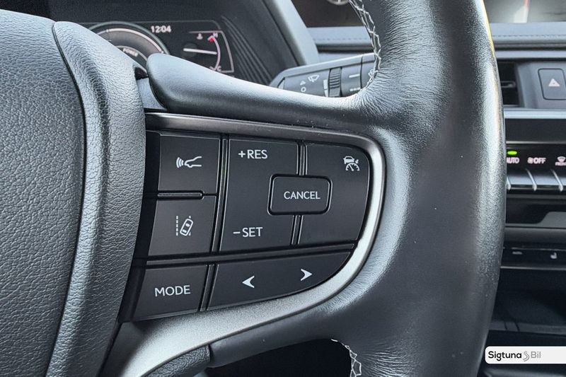 Lexus UX bild 15