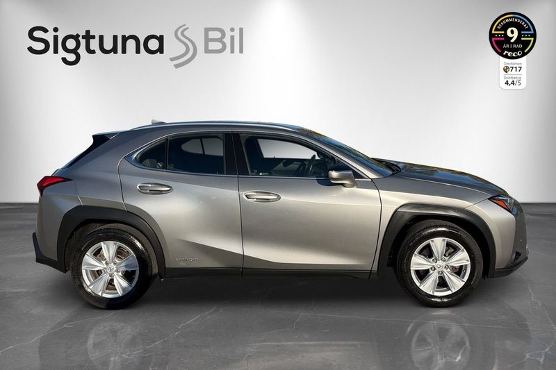Lexus UX bild 6