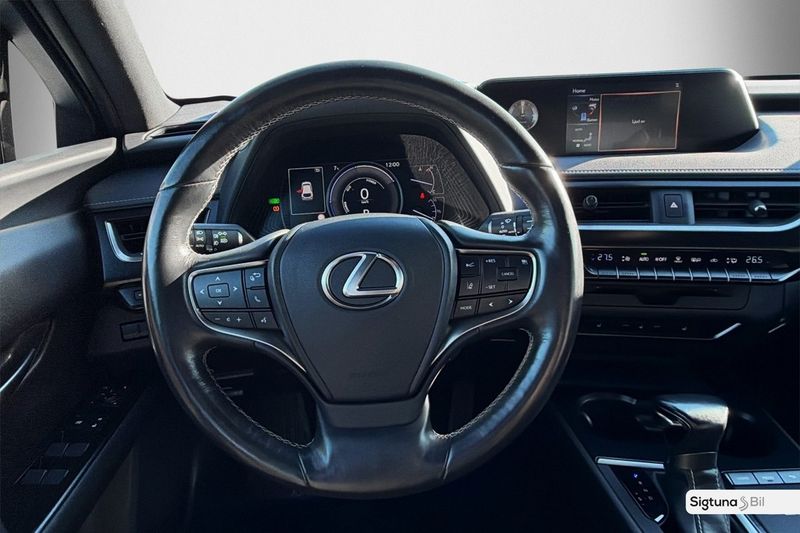 Lexus UX bild 14