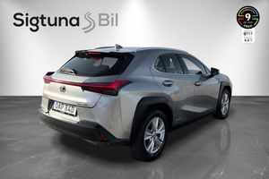 Lexus UX bild 5