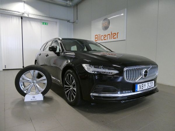 Volvo V90 T6 Plug-In Hybrid AWD Core Edition Drag-Kamera-Värm-SoV - 2025