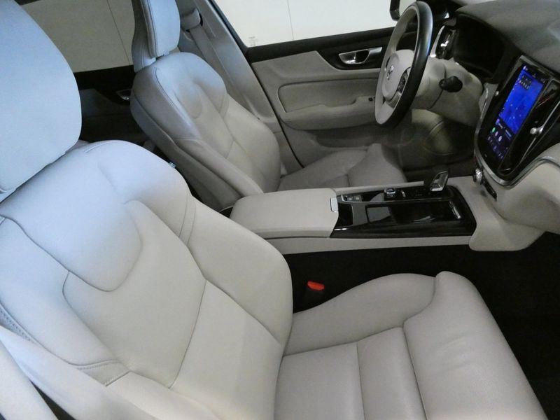 Volvo V60 bild 13