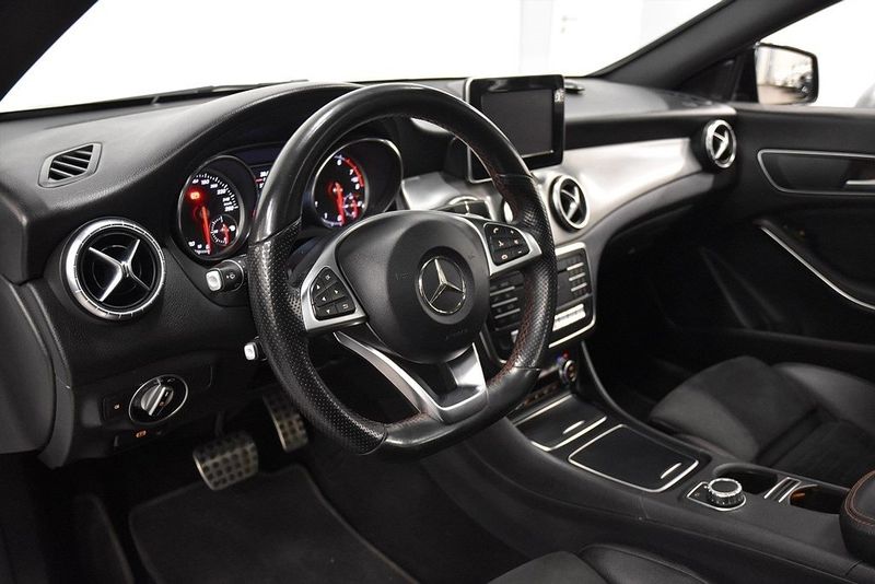 Mercedes CLA200 bild 8