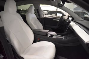 Tesla Model Y bild 12