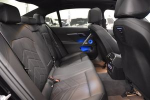 BMW i5 bild 14