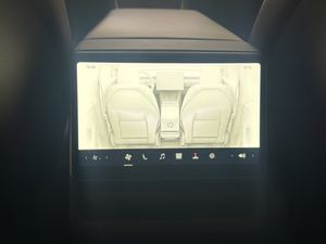 Tesla Model Y bild 29