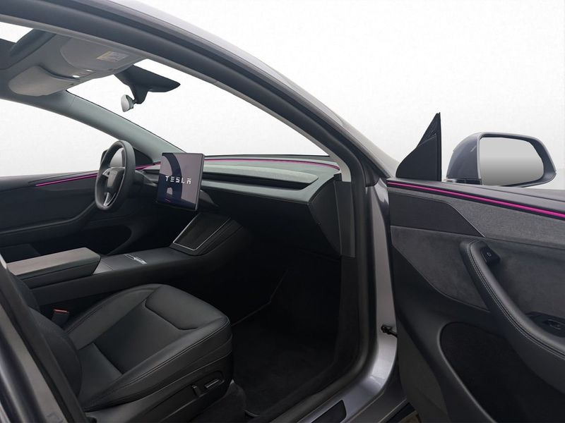 Tesla Model Y bild 14