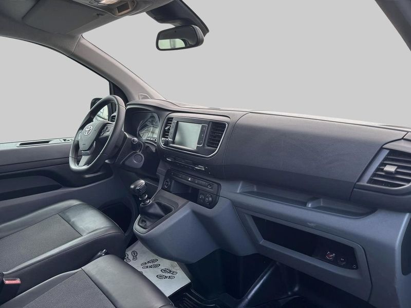 Toyota Proace bild 9