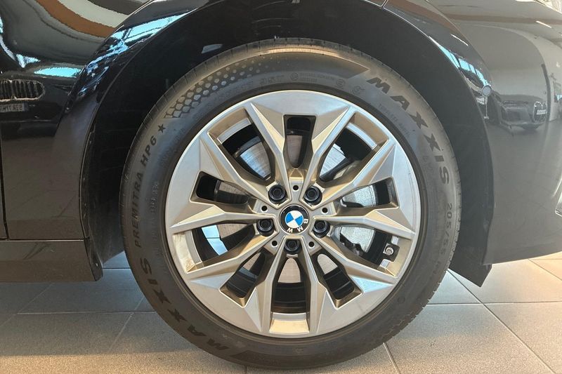BMW 120 bild 14