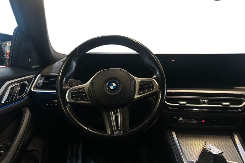 BMW i4 bild 10