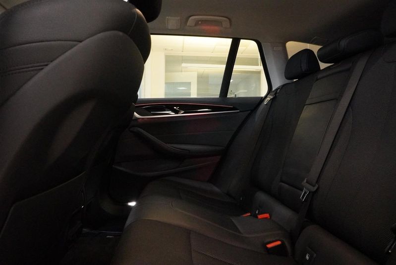 BMW 520 bild 9