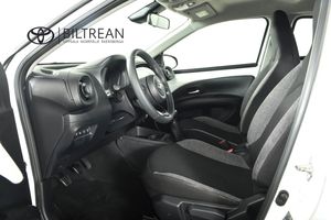 Toyota Aygo X bild 6