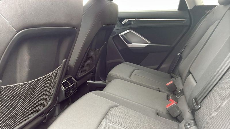 Audi Q3 bild 11